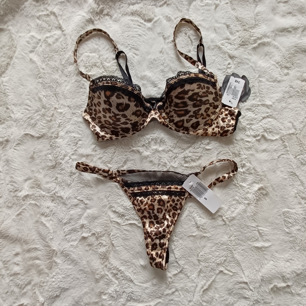 NWT Piège - Size 34B - Black with animal Print